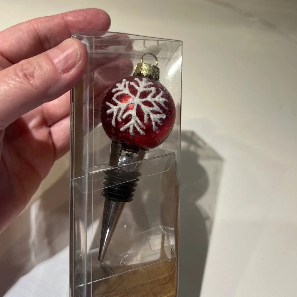 Holiday Market Red Snowflake Christmas Ornament LED Wine Bottle‎ Stopper New